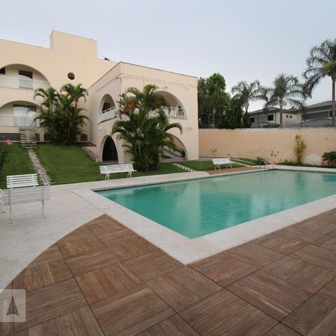Casa para alugar com 800m², 4 quartos e 6 vagasPiscina