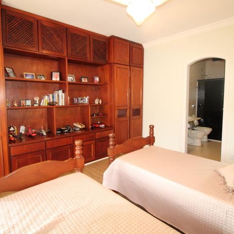 Casa para alugar com 800m², 4 quartos e 6 vagasQuarto 2