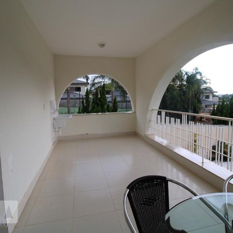 Casa para alugar com 800m², 4 quartos e 6 vagasVaranda da Cozinha