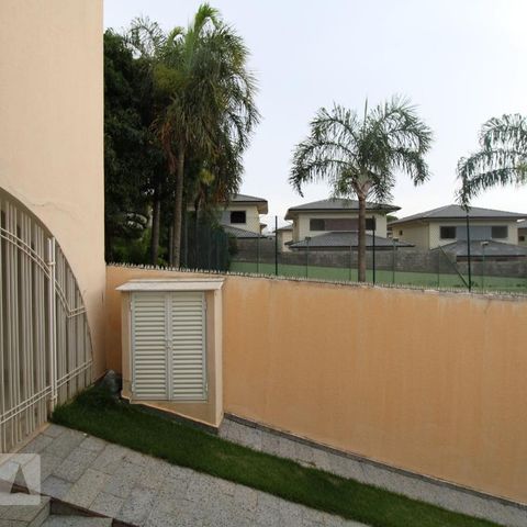 Casa para alugar com 800m², 4 quartos e 6 vagasVista da Sala de Jantar