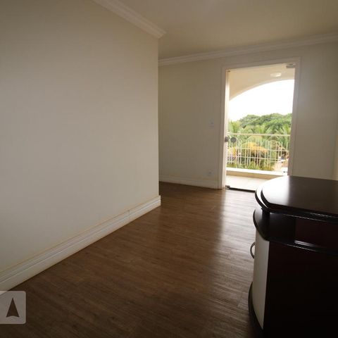 Casa para alugar com 800m², 4 quartos e 6 vagasHall dos quartos