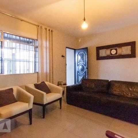 Casa à venda com 250m², 3 quartos e 1 vagaSala