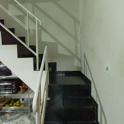 Casa à venda com 250m², 3 quartos e 1 vagaEscada