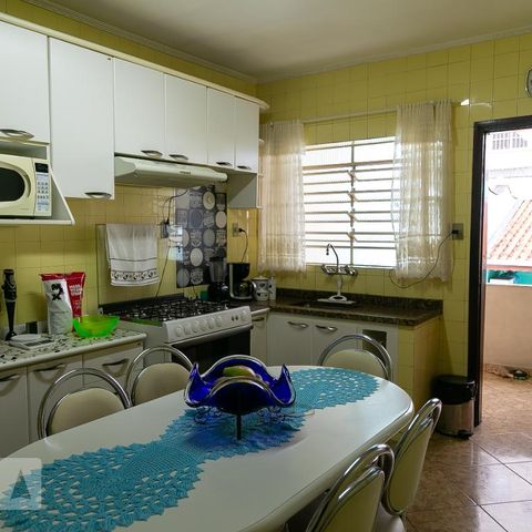 Casa à venda com 151m², 2 quartos e 2 vagasCozinha