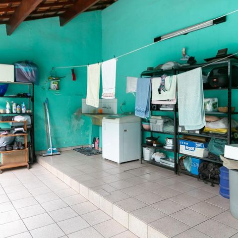 Casa à venda com 151m², 2 quartos e 2 vagasÁrea de serviço