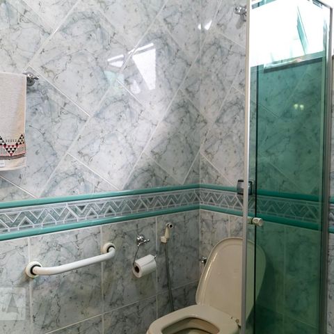 Casa à venda com 151m², 2 quartos e 2 vagasBanheiro