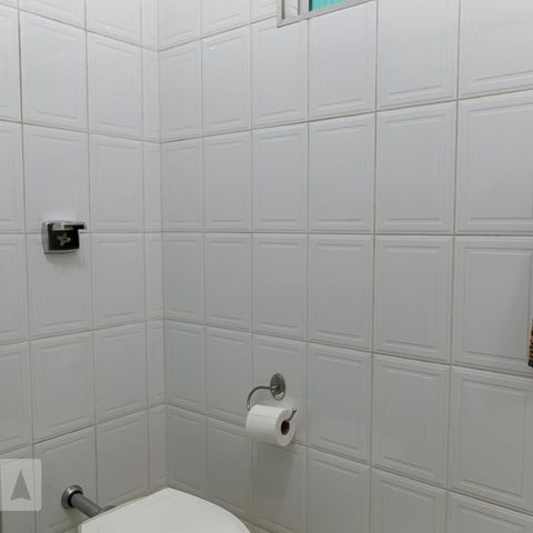 Casa à venda com 151m², 2 quartos e 2 vagasBanheiro de serviço