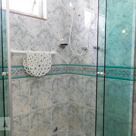 Casa à venda com 151m², 2 quartos e 2 vagasBanheiro