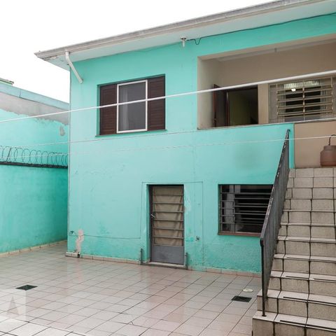 Casa à venda com 151m², 2 quartos e 2 vagasQuintal
