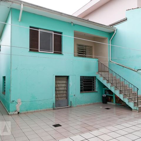 Casa à venda com 151m², 2 quartos e 2 vagasQuintal