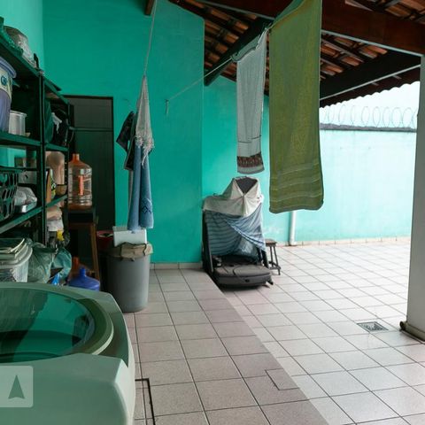 Casa à venda com 151m², 2 quartos e 2 vagasÁrea de serviço