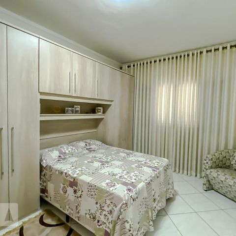 Casa à venda com 144m², 3 quartos e 2 vagasQuato