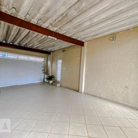 Casa à venda com 144m², 3 quartos e 2 vagasGaragem