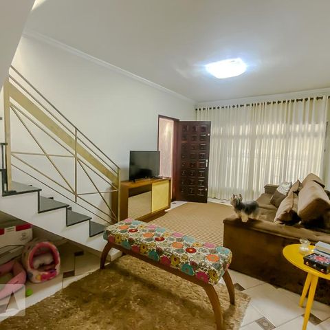 Casa à venda com 144m², 3 quartos e 2 vagasSala