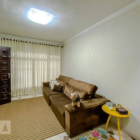 Casa à venda com 144m², 3 quartos e 2 vagasSala