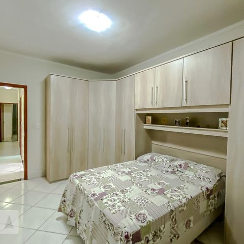 Casa à venda com 144m², 3 quartos e 2 vagasQuato