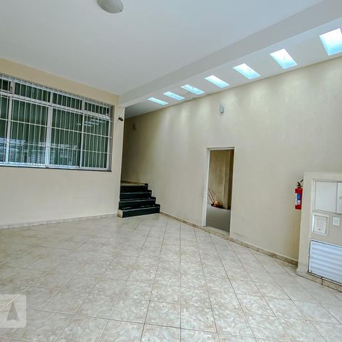 Casa à venda com 144m², 3 quartos e 2 vagasGaragem