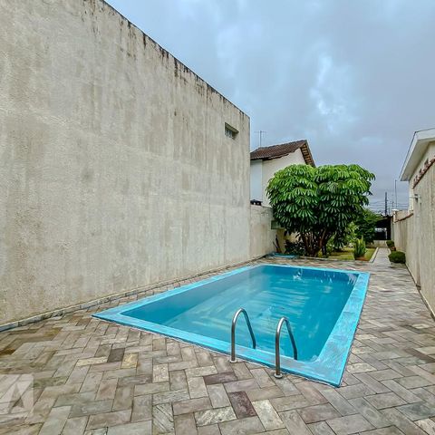 Casa à venda com 144m², 3 quartos e 2 vagasÁrea comum - Piscina