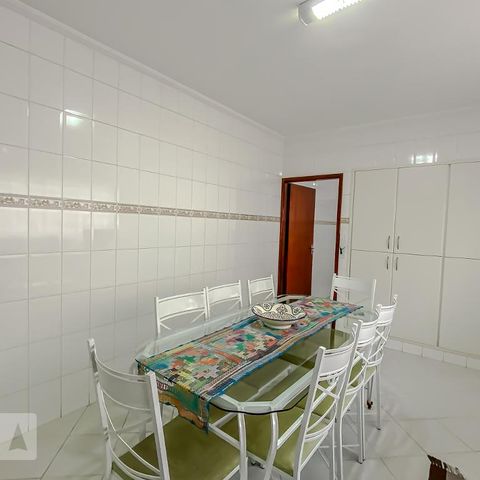 Casa à venda com 144m², 3 quartos e 2 vagasCozinha