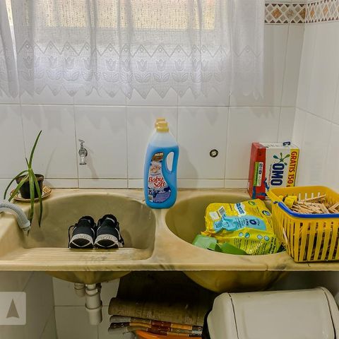 Casa à venda com 144m², 3 quartos e 2 vagasDetalhe Lavanderia