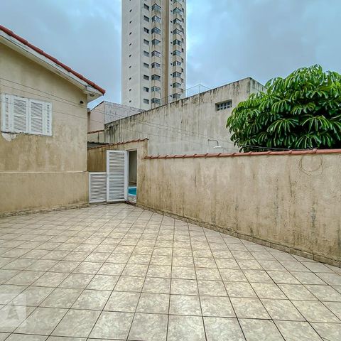 Casa à venda com 144m², 3 quartos e 2 vagasQuintal