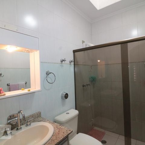 Casa à venda com 240m², 3 quartos e 2 vagasBanheiro Social
