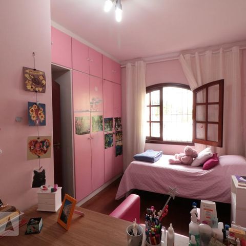 Casa à venda com 240m², 3 quartos e 2 vagasQuarto 2