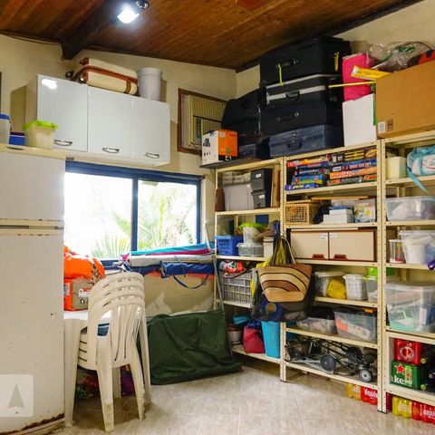 Casa de condomínio à venda com 366m², 5 quartos e 4 vagasAlmoxarifado
