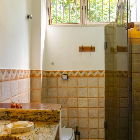 Casa de condomínio à venda com 366m², 5 quartos e 4 vagasBanheiro Social