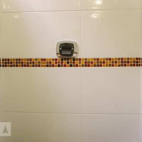 Casa de condomínio à venda com 366m², 5 quartos e 4 vagasLavabo