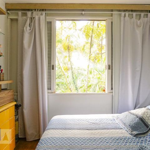 Casa de condomínio à venda com 366m², 5 quartos e 4 vagasSuíte