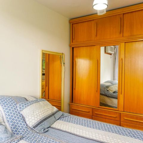Casa de condomínio à venda com 366m², 5 quartos e 4 vagasSuíte
