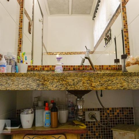 Casa de condomínio à venda com 366m², 5 quartos e 4 vagasLavabo
