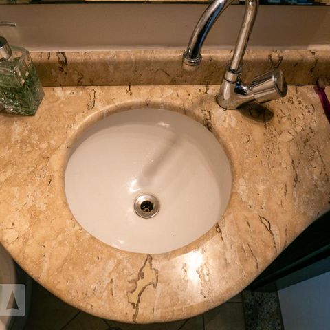 Casa à venda com 200m², 3 quartos e 6 vagas Casa à venda com 200m², 3 quartos e 6 vagasLavabo
