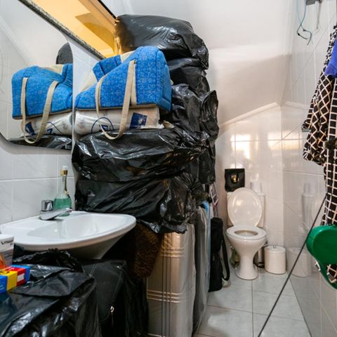 Casa à venda com 200m², 3 quartos e 6 vagas Casa à venda com 200m², 3 quartos e 6 vagasLavabo da garagem
