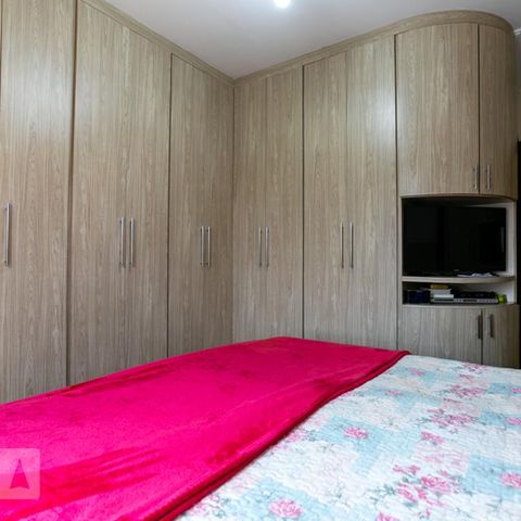 Casa à venda com 200m², 3 quartos e 6 vagas Casa à venda com 200m², 3 quartos e 6 vagasSuíte