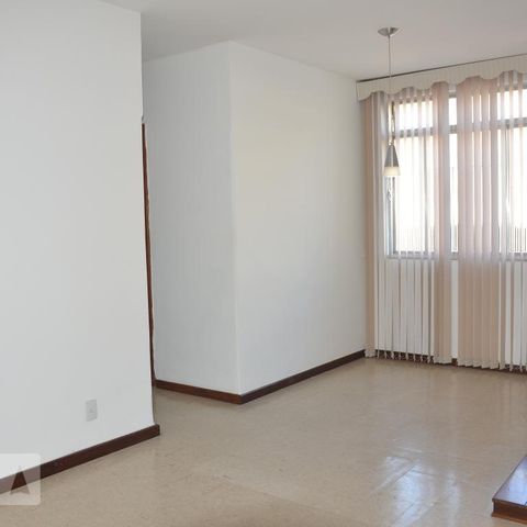 Apartamento à venda com 70m², 2 quartos e 1 vagaSala