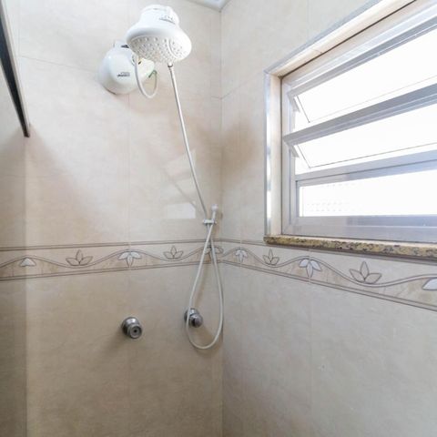 Casa à venda com 100m², 2 quartos e 2 vagasBanheiro