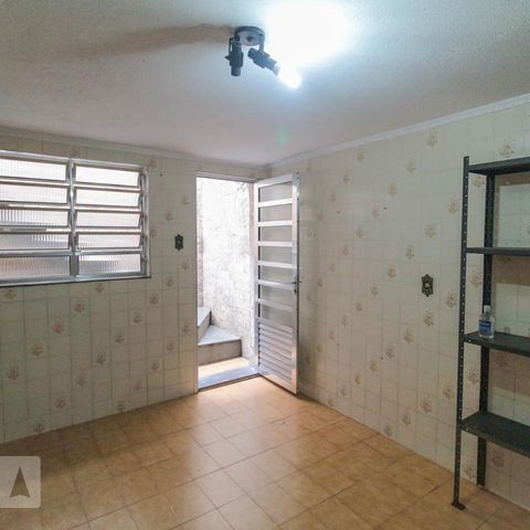 Casa à venda com 100m², 2 quartos e 2 vagasQuarto de serviço