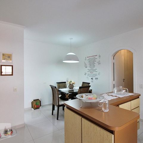 Apartamento à venda com 230m², 4 quartos e 3 vagasCozinha