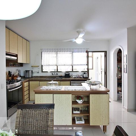 Apartamento à venda com 230m², 4 quartos e 3 vagasCozinha