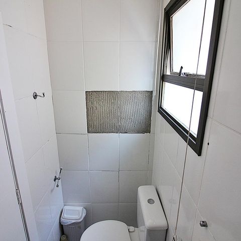 Apartamento à venda com 230m², 4 quartos e 3 vagasBanheiro de Serviço