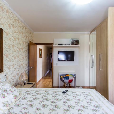 Casa à venda com 228m², 3 quartos e 5 vagasSuíte 