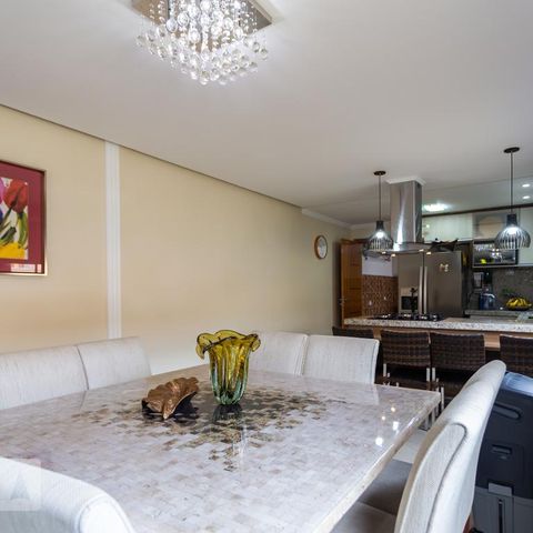 Casa à venda com 228m², 3 quartos e 5 vagasSala de Jantar