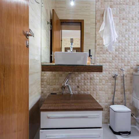 Casa à venda com 228m², 3 quartos e 5 vagasBanheiro da Suíte 