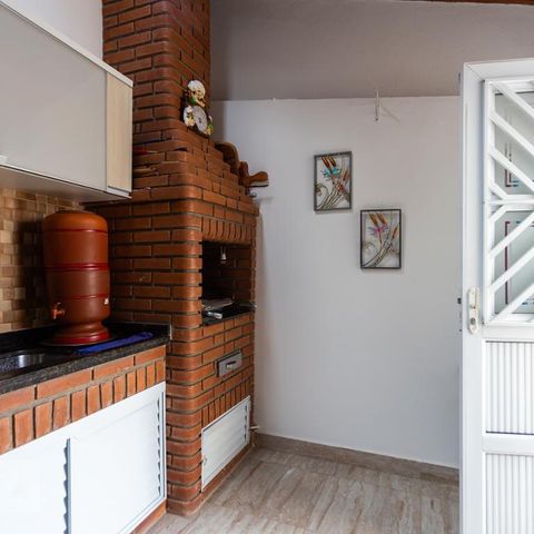 Casa à venda com 228m², 3 quartos e 5 vagasChurrasqueira