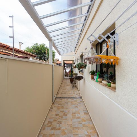 Casa à venda com 228m², 3 quartos e 5 vagasCorredor