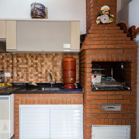 Casa à venda com 228m², 3 quartos e 5 vagasChurrasqueira