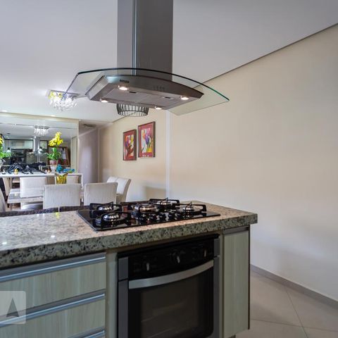 Casa à venda com 228m², 3 quartos e 5 vagasCozinha