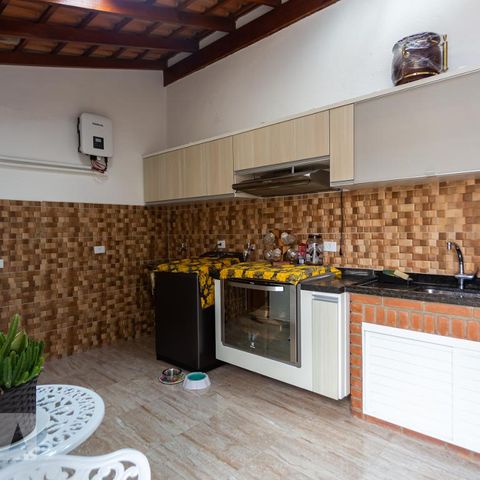 Casa à venda com 228m², 3 quartos e 5 vagasÁrea de Serviço